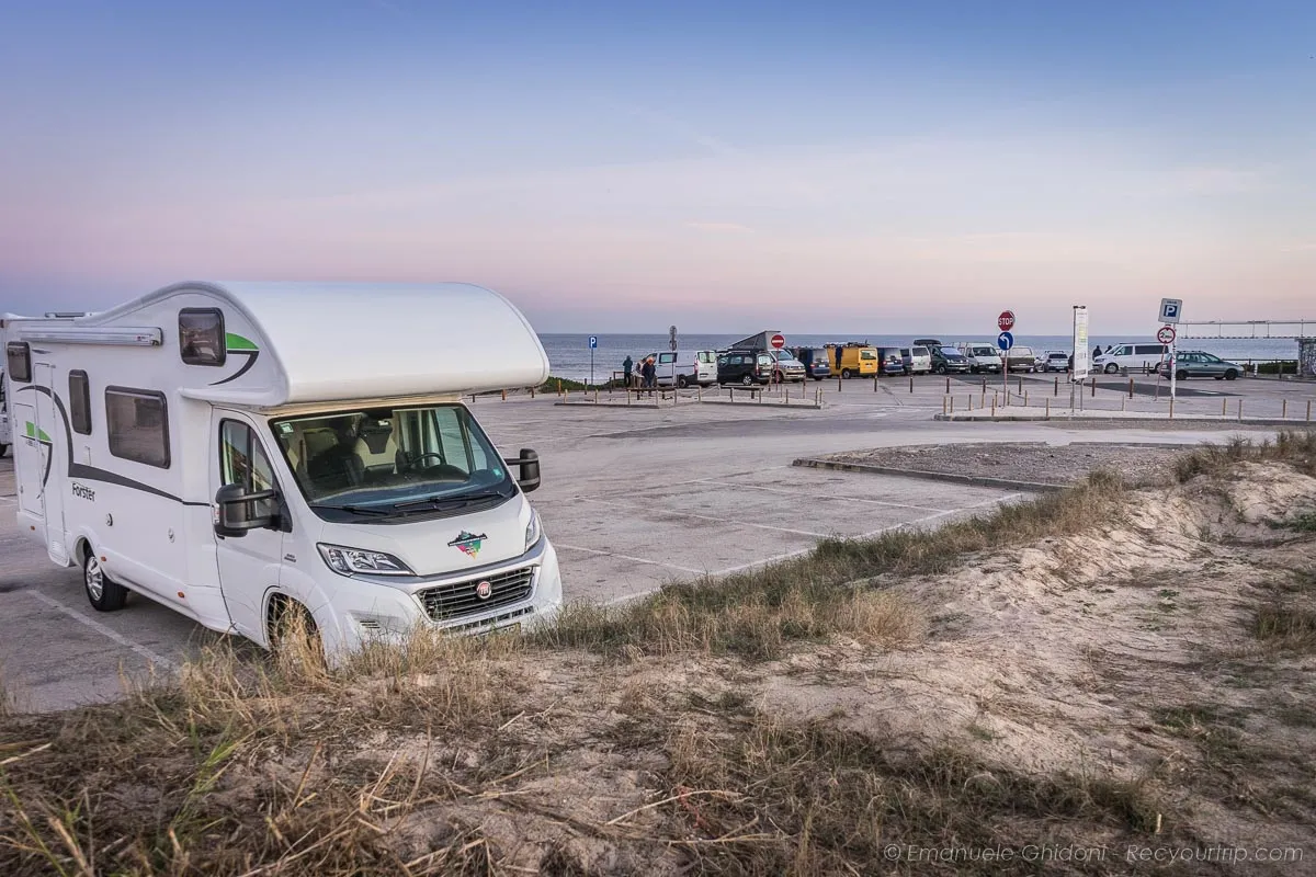ILLEGITTIMO IL DIVIETO GENERALIZZATO DI SOSTA PER GLI AUTOCARAVAN